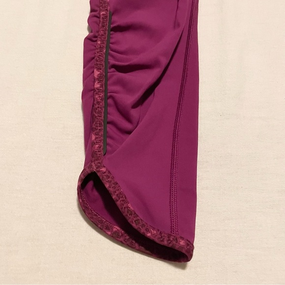 Lululemon Real Quick Run Crop Regal Plum Size 4 - Picture 14 of 16